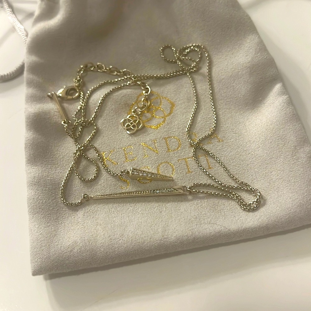 Kendra Scott Vivian Necklace Pale Gold